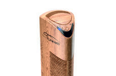 Purificatore d'aria Ionic-CARE con LED accesa, finitura legno rovere
